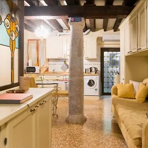 Historical Flat In Cannaregio, Venice